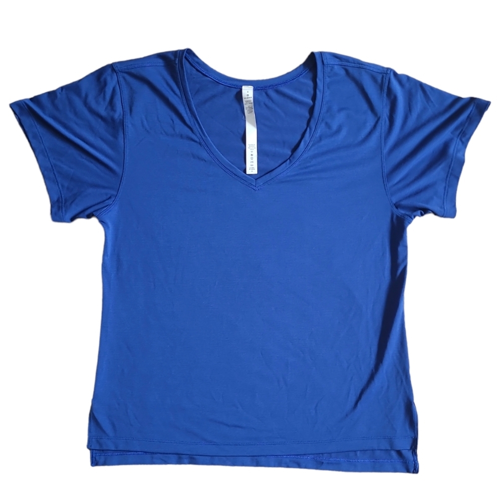 Lululemon Jericho v neck tee size 4